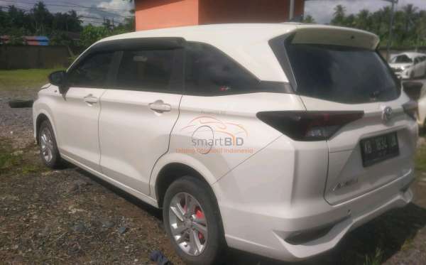 TOYOTA AVANZA 1.3 E
