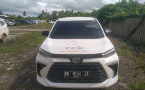 TOYOTA AVANZA 1.3 E