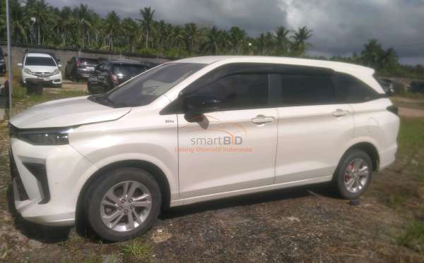 TOYOTA AVANZA 1.3 E