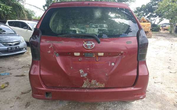 TOYOTA AVANZA