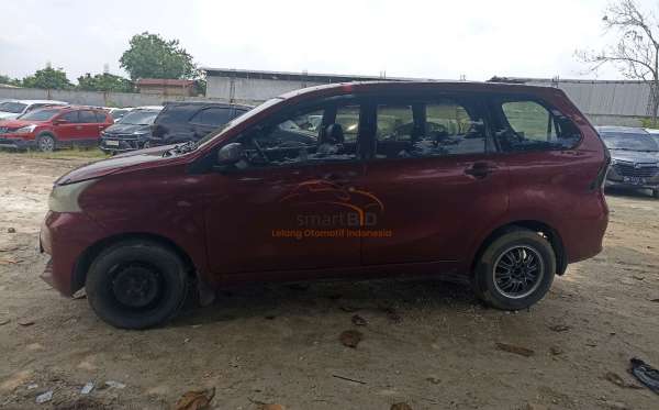 TOYOTA AVANZA