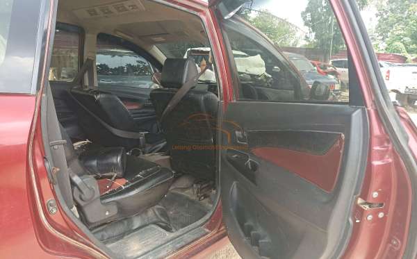 TOYOTA AVANZA