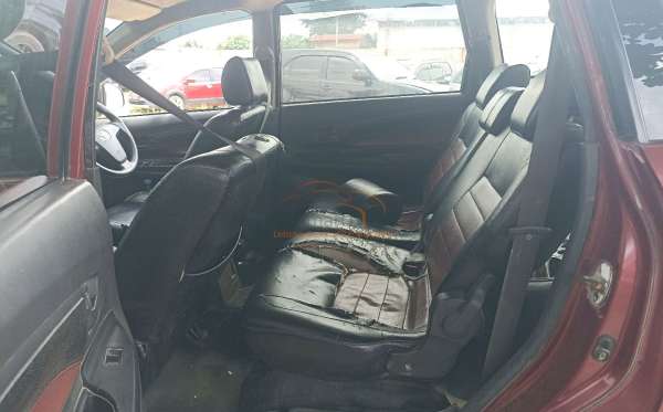 TOYOTA AVANZA