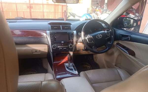 TOYOTA CAMRY V 2.5