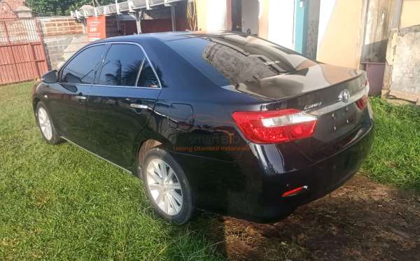 TOYOTA CAMRY V 2.5