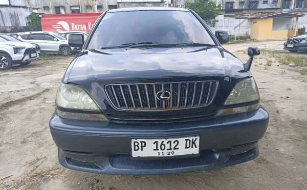 TOYOTA  HARRIER  3.0