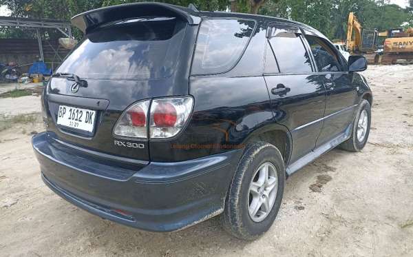 TOYOTA  HARRIER  3.0