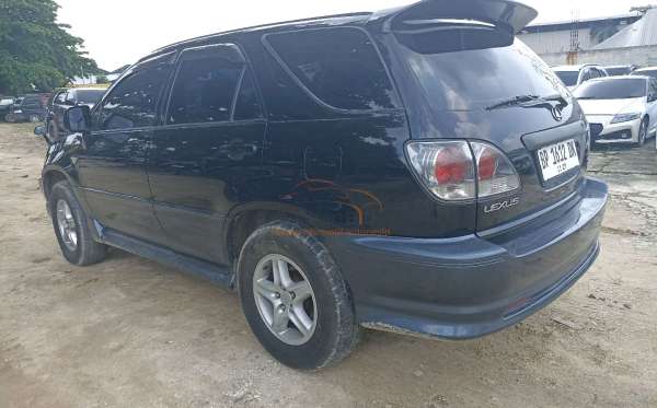 TOYOTA  HARRIER  3.0