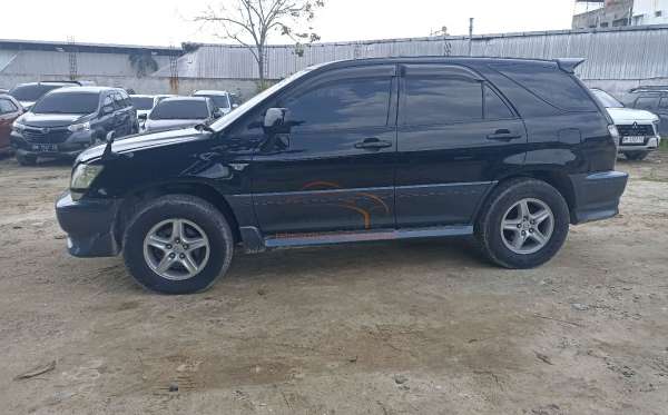 TOYOTA  HARRIER  3.0