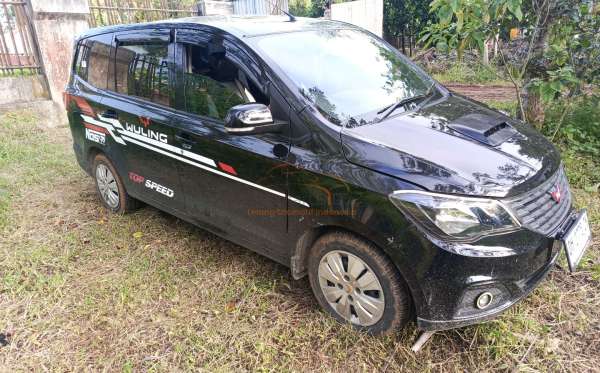 WULING CONFERO 1.5