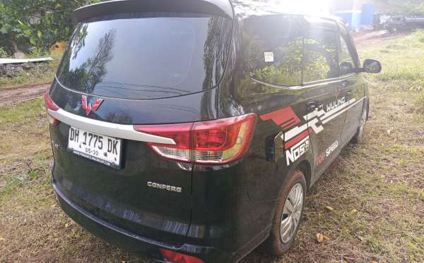 WULING CONFERO 1.5