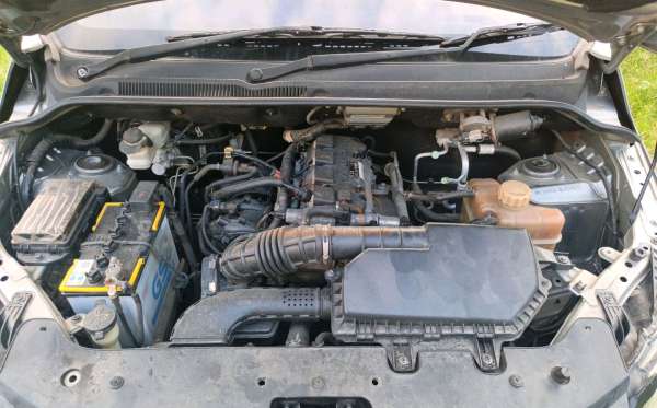 WULING CONFERO