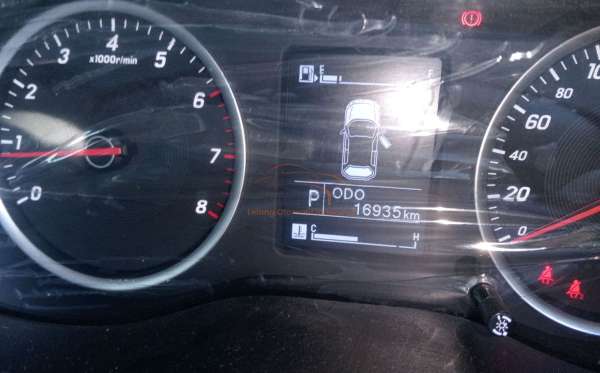 WULING CORTEZ 1.5ST LUX CVT