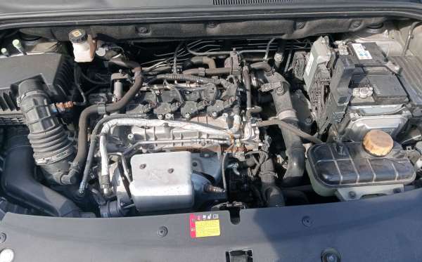 WULING CORTEZ 1.5ST LUX CVT
