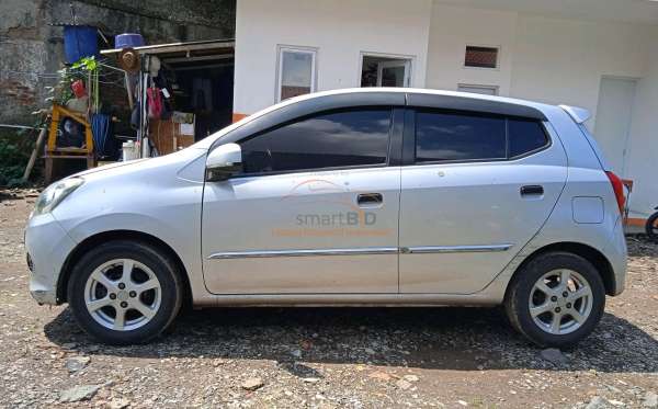 DAIHATSU  AYLA