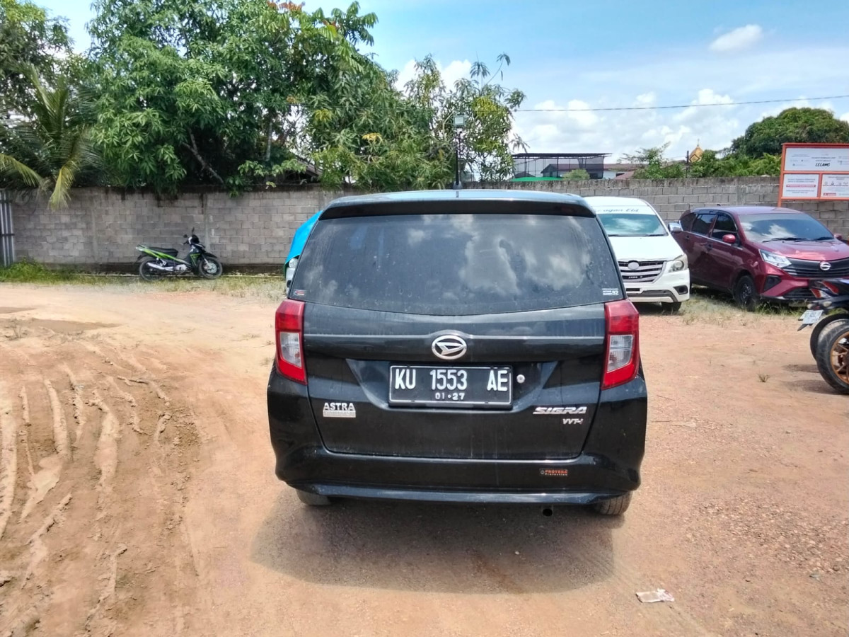 DAIHATSU SIGRA D