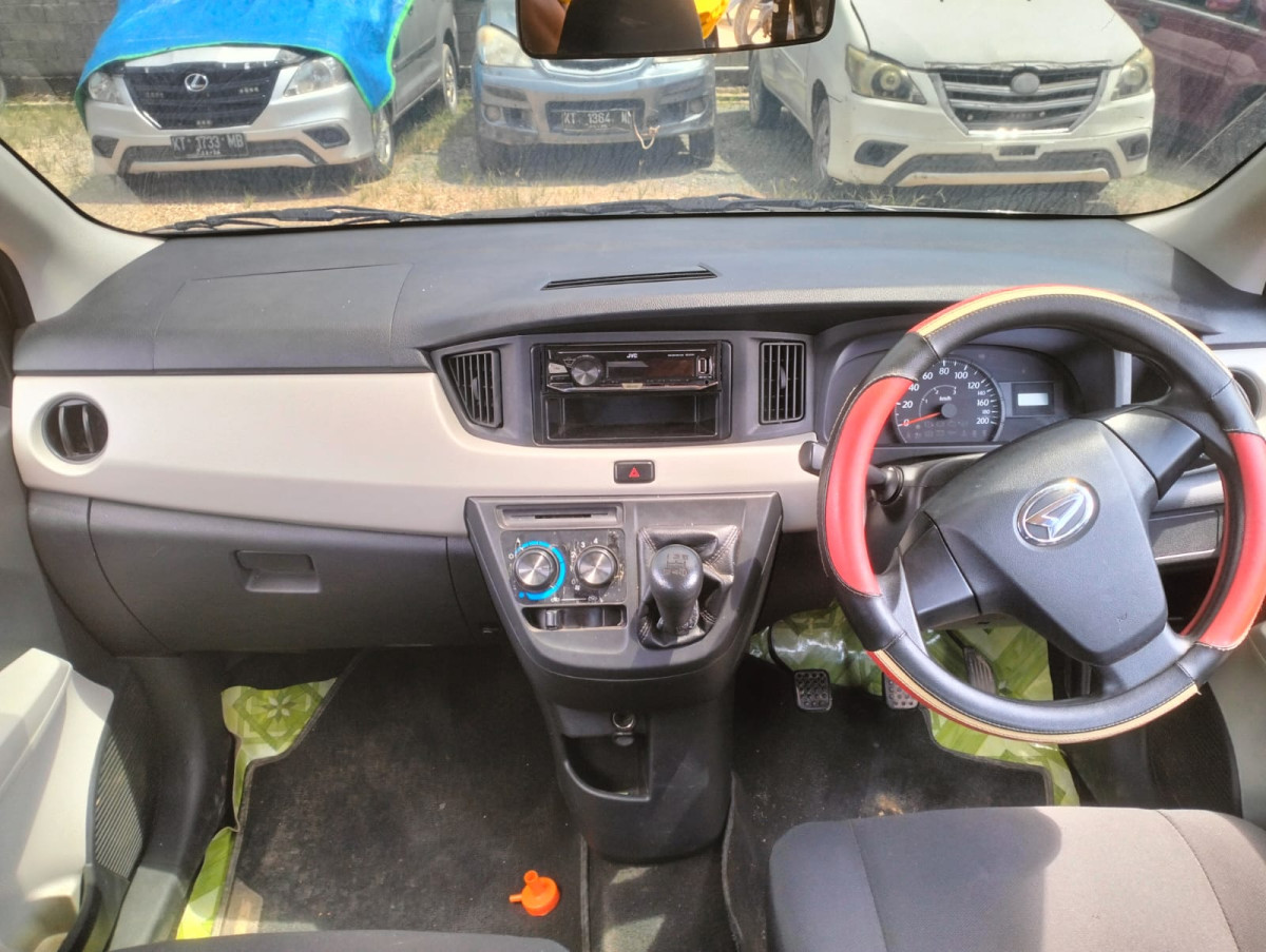 DAIHATSU SIGRA D