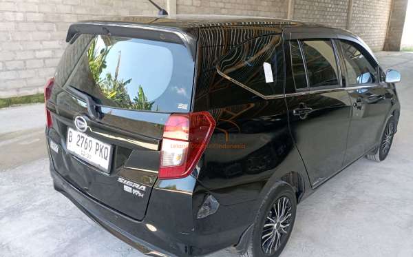 DAIHATSU SIGRA 1.2 X