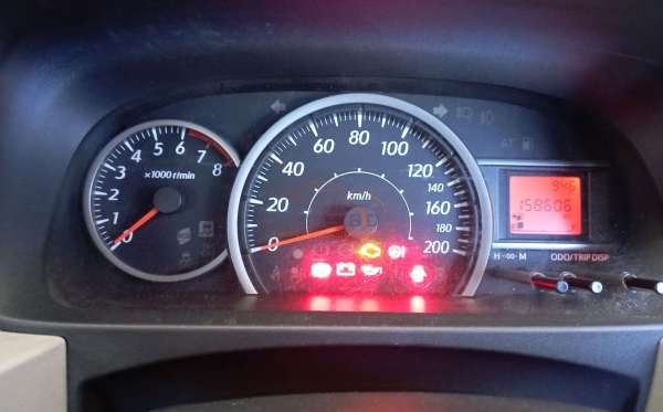 DAIHATSU SIGRA 1.2 X