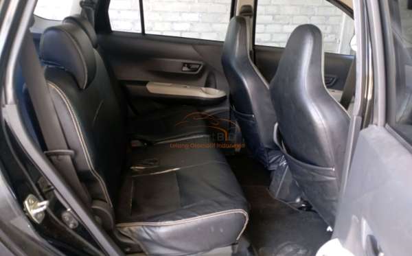 DAIHATSU SIGRA 1.2 X