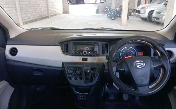 DAIHATSU SIGRA 1.2 X