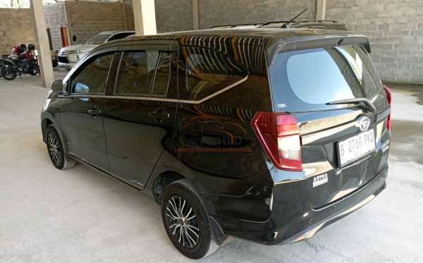 DAIHATSU SIGRA 1.2 X