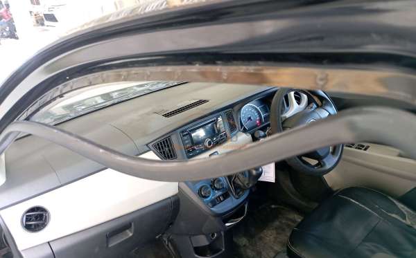 DAIHATSU SIGRA 1.2 X