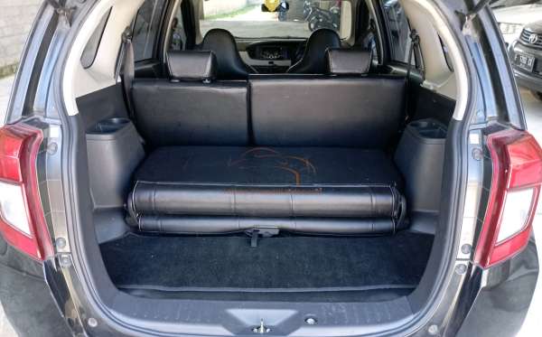 DAIHATSU SIGRA 1.2 X