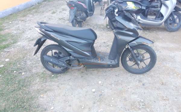 HONDA  BEAT