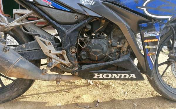 HONDA CBR 150