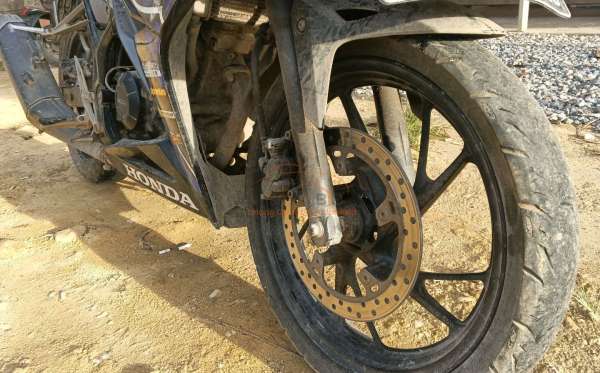 HONDA CBR 150