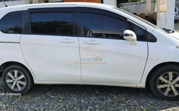 HONDA  FREED