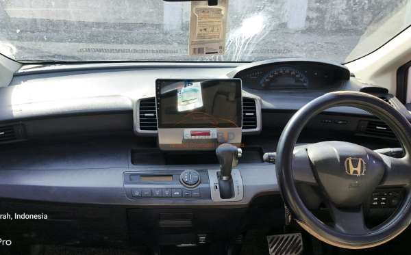 HONDA  FREED