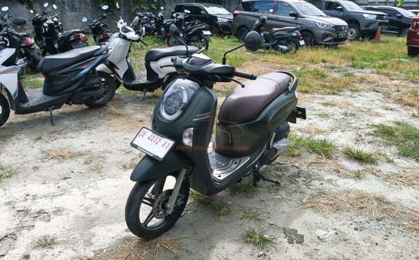 HONDA  SCOOPY