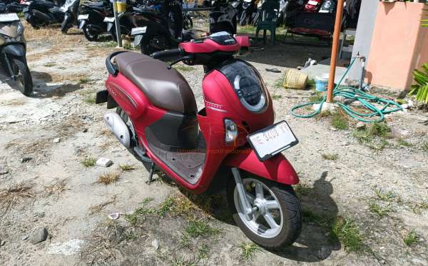 HONDA  SCOOPY
