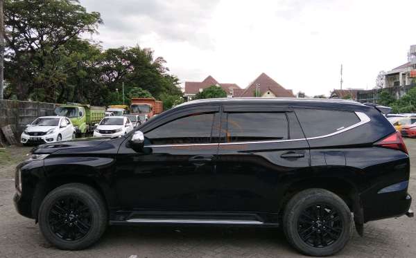 MITSUBISHI PAJERO SPORT 2.4L DAKAR-L (4X2)