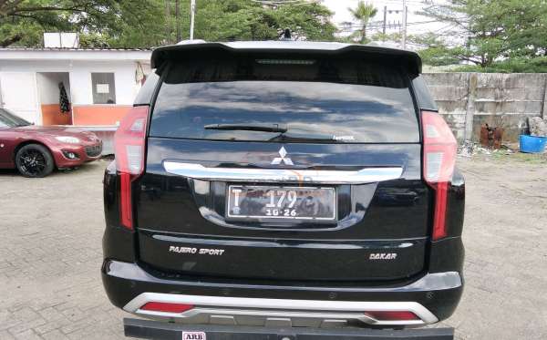 MITSUBISHI PAJERO SPORT 2.4L DAKAR-L (4X2)