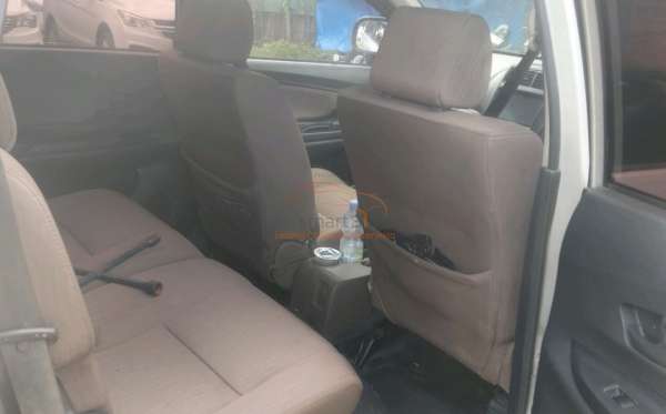 TOYOTA  AVANZA  1.3 E