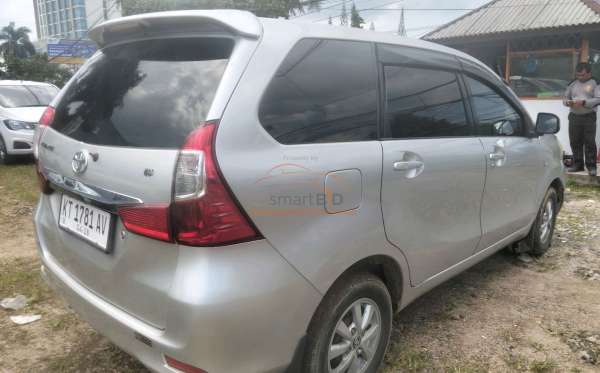 TOYOTA  AVANZA  1.3 E