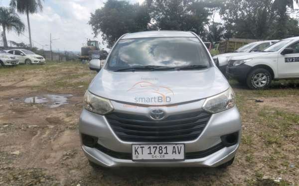 TOYOTA  AVANZA  1.3 E