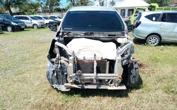 TOYOTA AVANZA