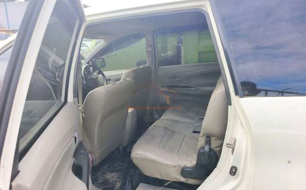 TOYOTA AVANZA 1.3 G