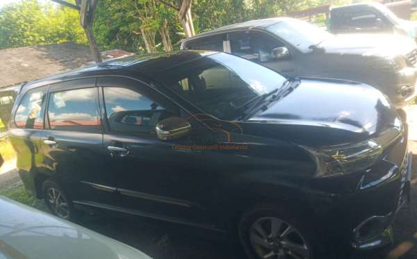 TOYOTA AVANZA