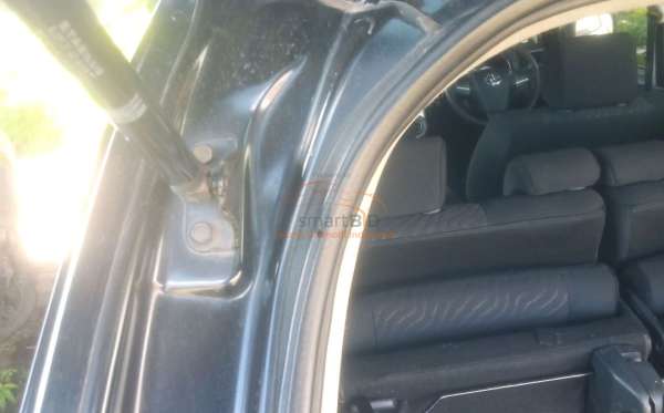 TOYOTA AVANZA