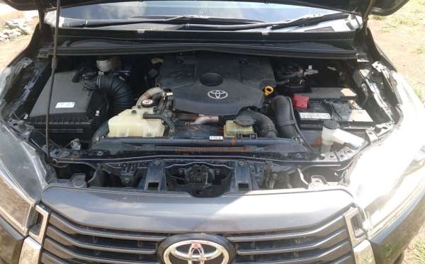 TOYOTA INNOVA 2.4 G
