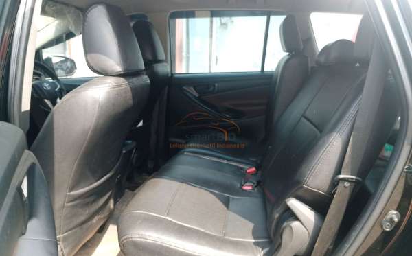 TOYOTA INNOVA 2.4 G