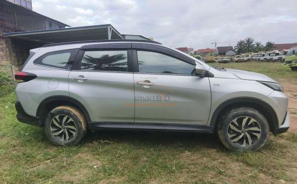 TOYOTA RUSH 1.5 G