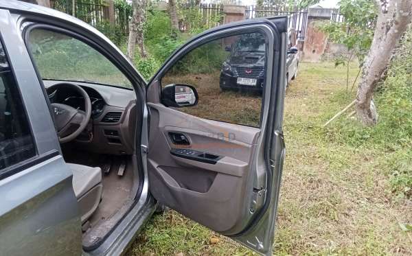 WULING CONFERO 1.5