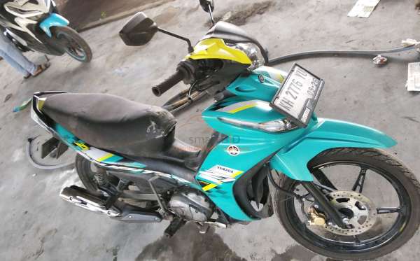 YAMAHA JUPITER Z1 CW
