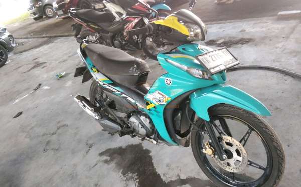 YAMAHA JUPITER Z1 CW